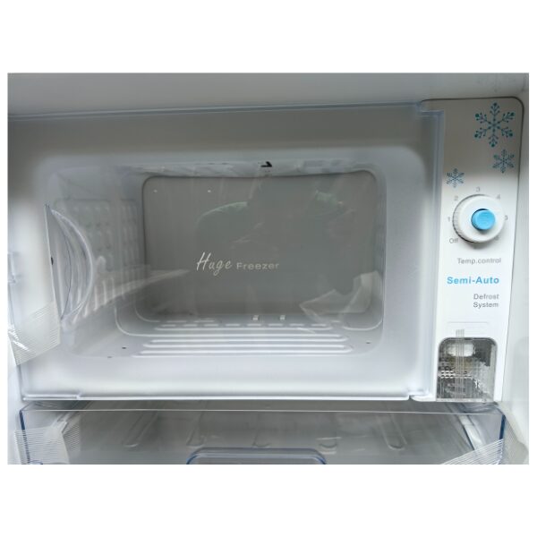 Réfrigérateur grand bar Hisense RS-23DR4SA - 176L Réfrigérateur grand bar Hisense RS-23DR4SA - 176L