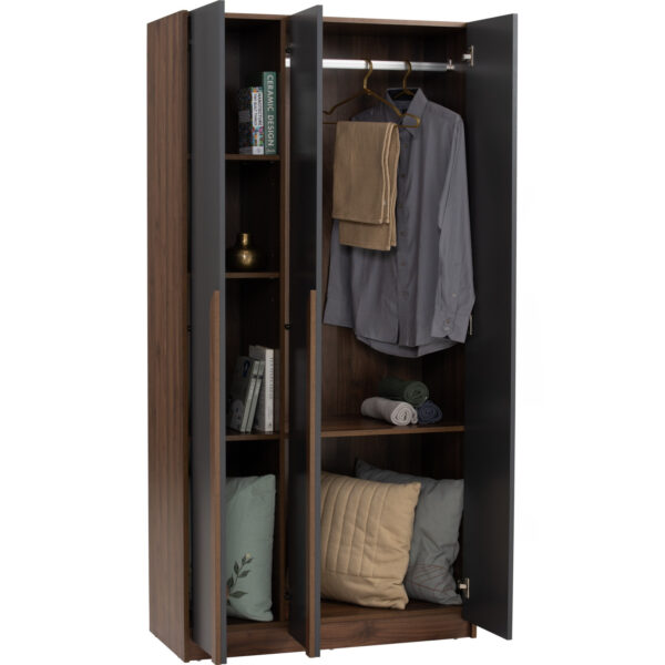 Armoire MANDO 3 Portes 170/173- 353011- (6 compartiments + 1 portant vêtement) Armoire MANDO 3 Portes 170/173- 353011- (6 compartiments + 1 portant vêtement)