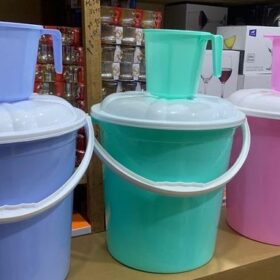 Seau à Eau avec Couvercle + Pot Offert - 20 Litres - Transparent – Image 4