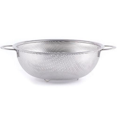 Passoire de Cuisine en Inox – Tamis Fin – 28,5 cm – Design Compact et Résistant à la Rouille Passoire de Cuisine en Inox – Tamis Fin – 28,5 cm – Design Compact et Résistant à la Rouille