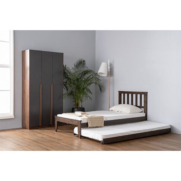 Armoire MANDO 3 Portes 170/173- 353011- (6 compartiments + 1 portant vêtement) Armoire MANDO 3 Portes 170/173- 353011- (6 compartiments + 1 portant vêtement)