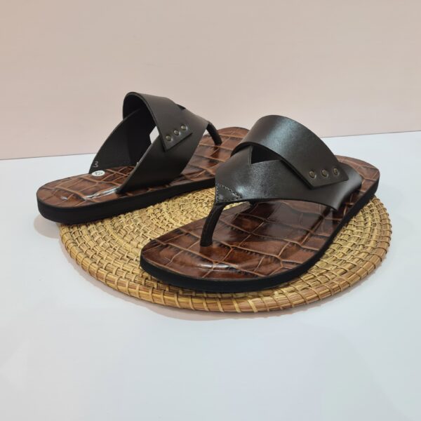Sandale Homme Marron Cuir – (Tailles 43 & 45) Sandale Homme Marron Cuir – (Tailles 43 & 45)