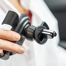 Support de Charge Rapide Sans Fil pour Voiture Chakar – Image 6