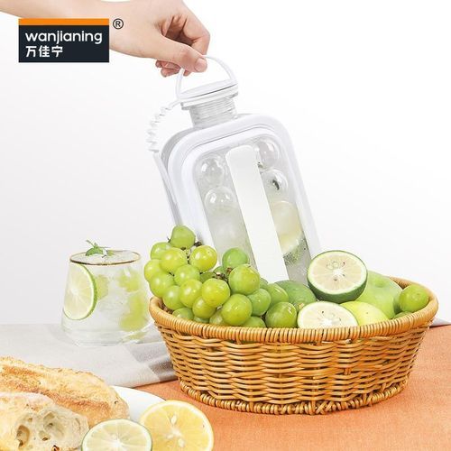 2 en 1 - Icebreaker Pop - Bouteille à 17 Glaçons + Bouteille d’Eau Froide – Sans BPA – Réutilisable – Blanc 2 en 1 - Icebreaker Pop - Bouteille à 17 Glaçons + Bouteille d’Eau Froide – Sans BPA – Réutilisable – Blanc