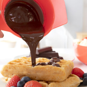 Machine à Bonbons Gélifiés et Fondue au Chocolat2 en 1 Yupot InnovaGoods – Image 2