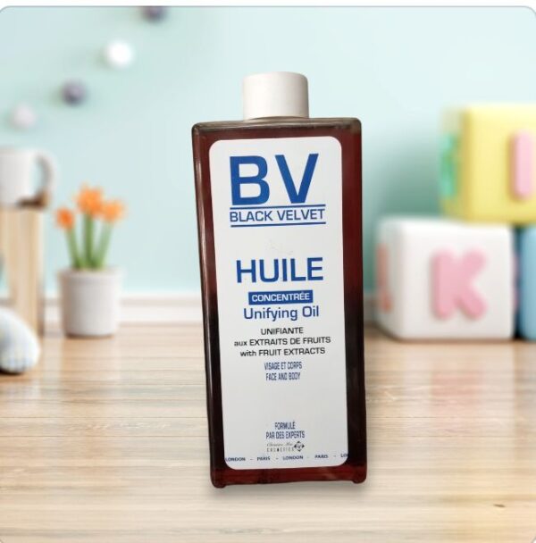 Huile Lumineuse Éclaircissante 250 ml – Anti-Taches Naturelle Visage & Corps Huile Lumineuse Éclaircissante 250 ml – Anti-Taches Naturelle Visage & Corps