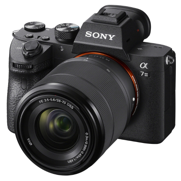 Appareil photo Sony Alpha 7 III + 28-70mm ( Hybride)