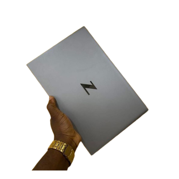 Ordinateur portable HP ZBook Firefly 14u G8 11ᵉ génération- 256Go- Ram8Go- i5 (14'')