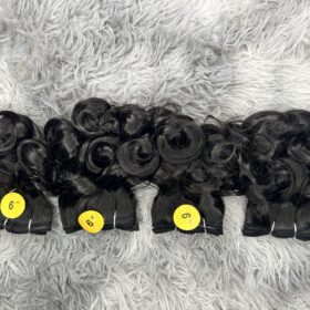 Perruque frisée longueur 20" avec closure peignable