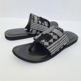 Sandale homme Noir / Blanc et pagne tisser 46