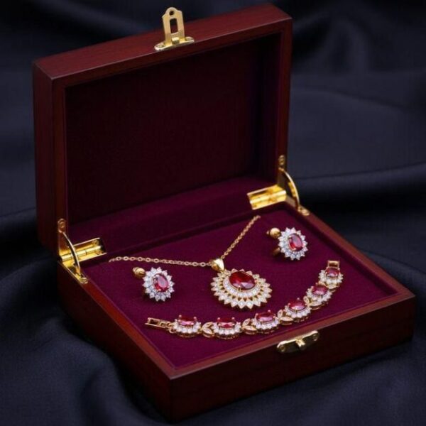 Parure Bijoux Femme Luxe - Plaqué Or 24K - Pierres Rouges Rubis , Cristaux - Collier, Bracelet, Boucles d'Oreilles