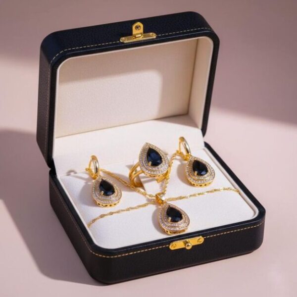 Parure de Bijoux Femme 4 Pièces - Plaqué Or 24 carats - Collier, Bague et Boucles d'Oreilles - Design Goutte d'Eau - Or et Noir