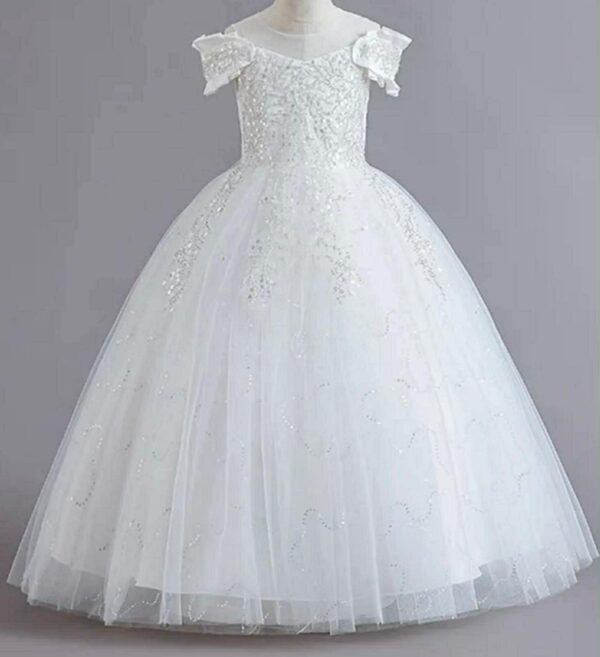 Robe de communion fille en dentelle blanche à traîne