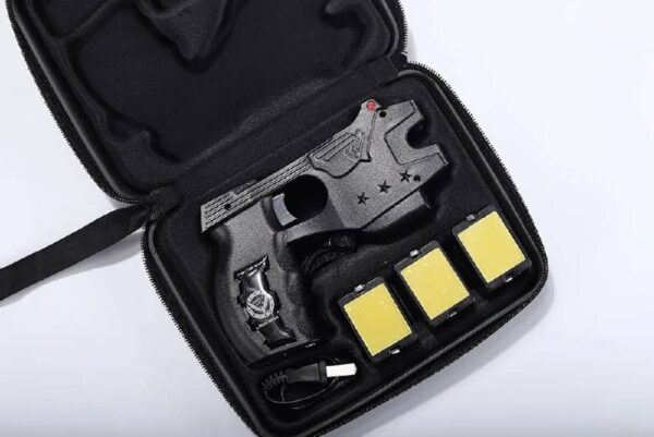 Matraque électrique rechargeable (kit 3 cartouches, projection 7–10 m) Matraque électrique rechargeable (kit 3 cartouches, projection 7–10 m)